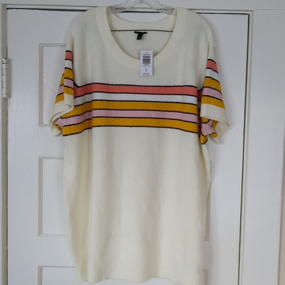 torrid Sweaters - Torrid Raglan‎ Short Sleeve Sweater Striped 4X Plus Size Multicolor NWT!!!
